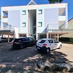 Cozy Close To The Sea-beahost Apartment *
