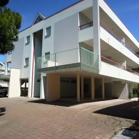 Cozy With Ac Close To The Sea - Beahost Apartment *